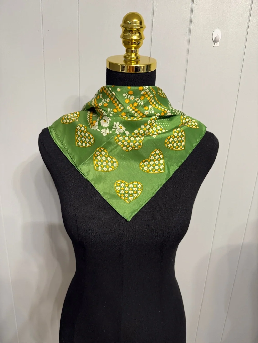 Green Patterned Silk Neck Scarf